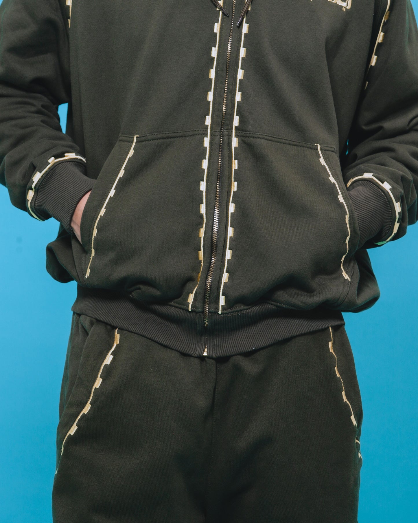 R’MILI „Hoodie AMAZIGH“ Jacke Grün Khaki/Gold