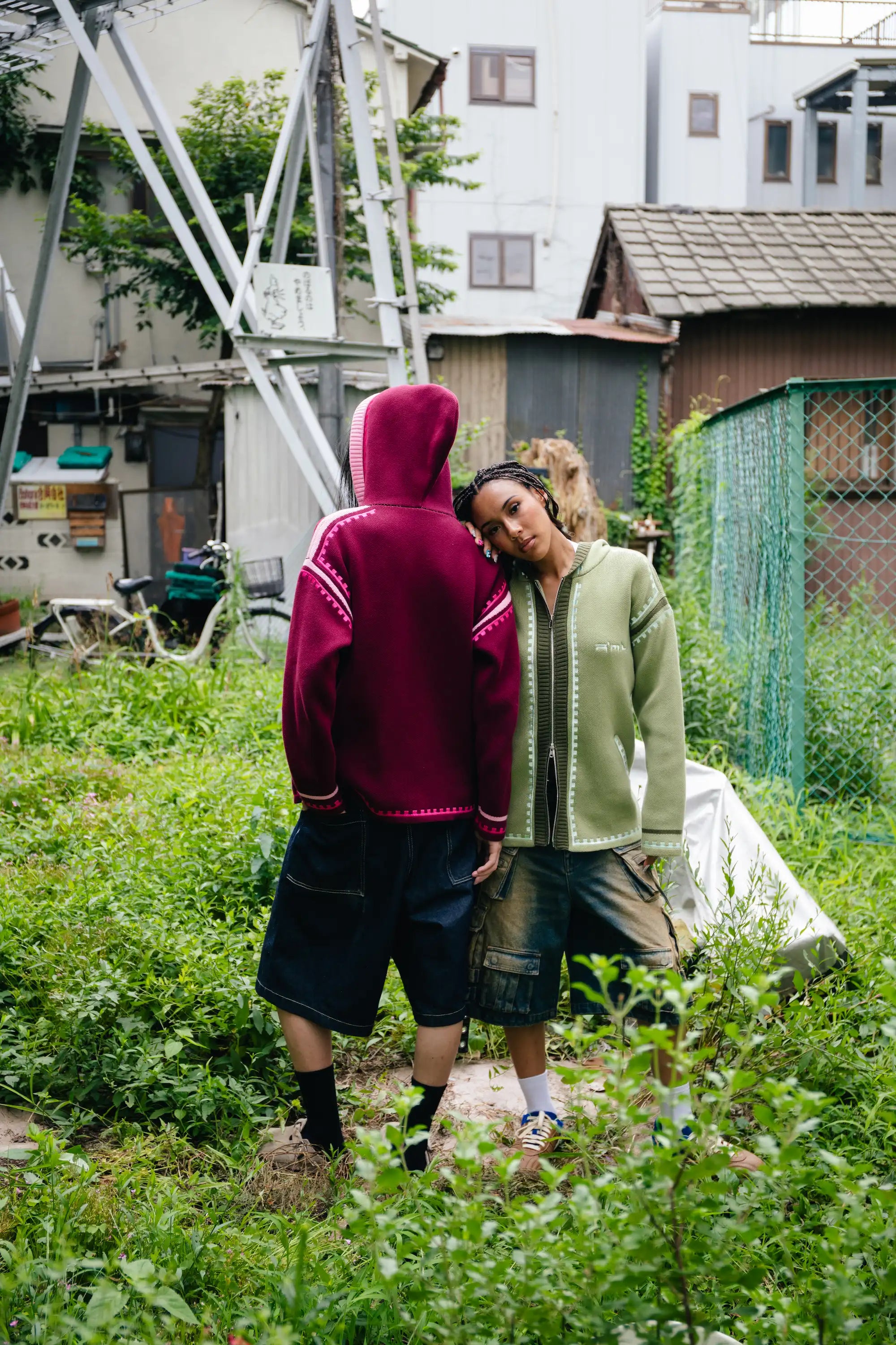 R'MILI Berbere Knitwear Jackets in burgundy and green, Tokyo background